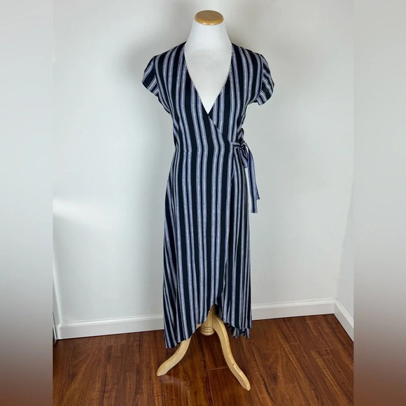 Aritzia Wilfred Free Jessa Striped Midi Wrap Dress Blue Black Size XS - Picture 1 of 6